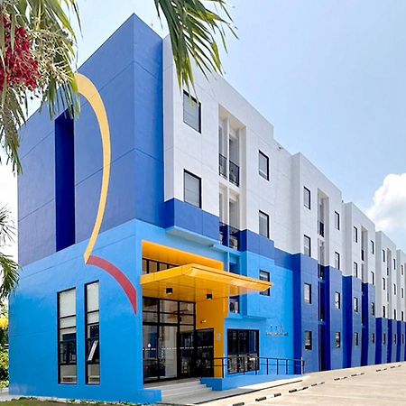 Hop Inn Krabi Building A Екстер'єр фото