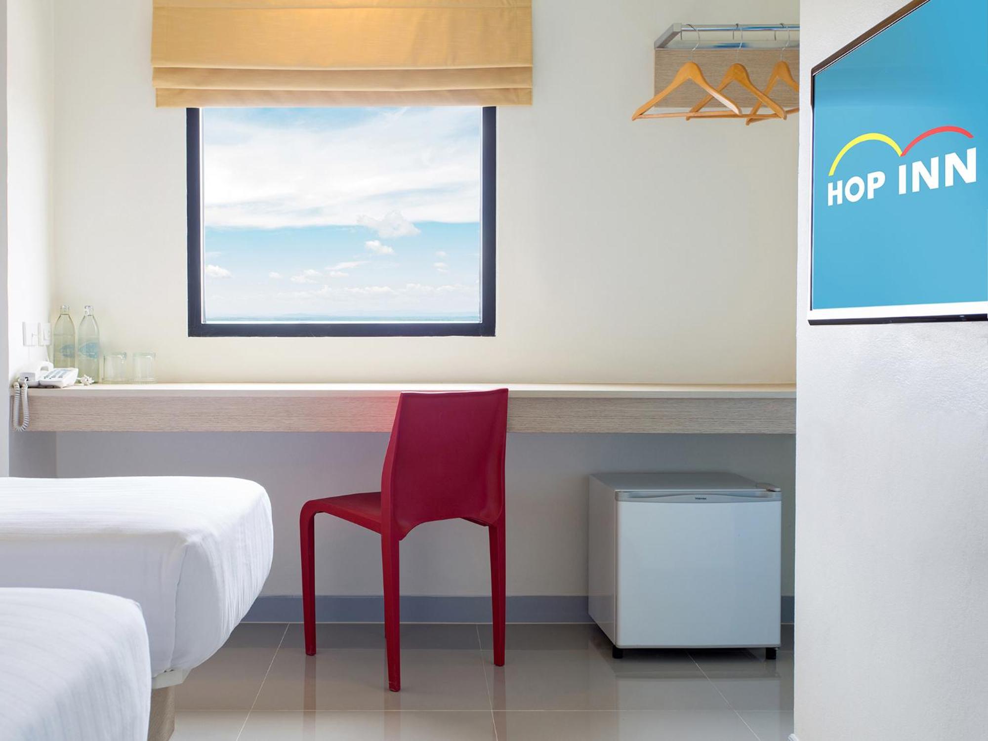 Hop Inn Krabi Building A Екстер'єр фото
