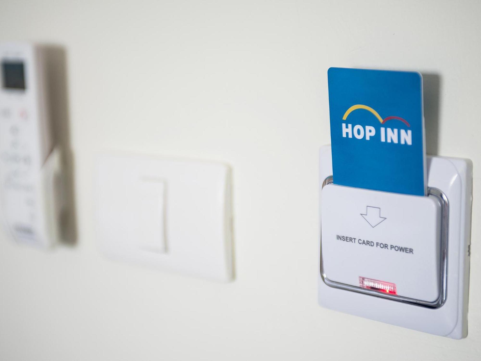 Hop Inn Krabi Building A Екстер'єр фото